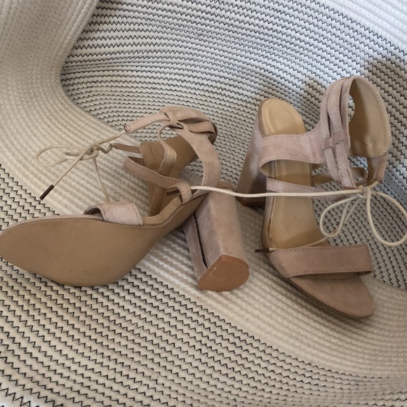 Tie up heels - Picture 4 of 4